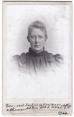 CDV Vrouw Jurk Foto Koene & Buttinghausen Amsterdam Batavia, Verzamelen, Foto's en Prenten, Gebruikt, Foto, Ophalen of Verzenden
