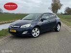 Opel Astra 1.4 Turbo Edition Navi 100% onderhouden! Trekhaak, Voorwielaandrijving, 680 kg, 4 cilinders, Blauw