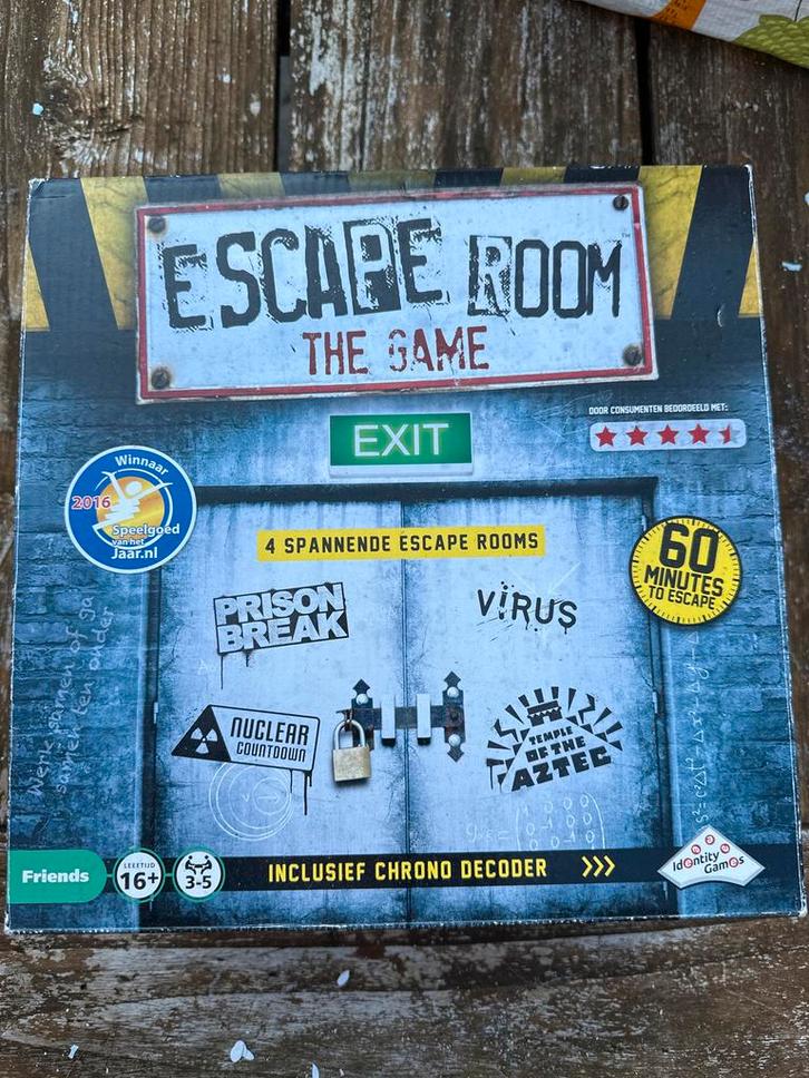 Escape Room The Game - Spannend!, Hobby en Vrije tijd, Gezelschapsspellen | Bordspellen, Gebruikt, Drie of vier spelers, Ophalen of Verzenden