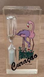 PLEXIGLAS ZANDLOPER CURAÇAO+ROZE FLAMINGO'S, Verzamelen, Overige Verzamelen, Verzenden, Gebruikt
