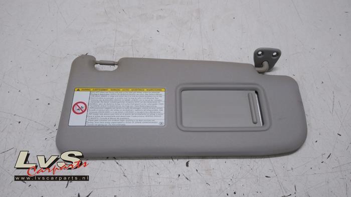 Zonneklep van een Daihatsu Terios, Auto-onderdelen, Interieur en Bekleding, Daihatsu, Gebruikt, 3 maanden garantie, Ophalen of Verzenden