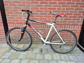 Giant Boulder Mountainbike beschikbaar voor biedingen