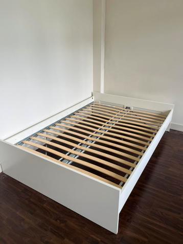 GRATIS AF TE HALEN BEDFRAME IKEA - afbeelding 1