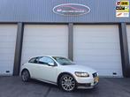 Volvo C30 2.4 D5 R-design Automaat schakelt niet goed schokt, Gebruikt, 700 kg, 4 stoelen, Wit