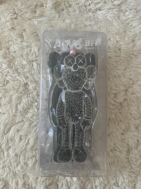KAWS BFF Black, Verzamelen, Poppetjes en Figuurtjes, Nieuw, Verzenden
