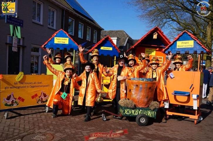 loopgroep carnaval10 pers, Hobby en Vrije tijd, Feestartikelen, Gebruikt, Carnaval, Ophalen