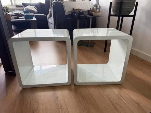 Bijzet tafel kubus wit, Huis en Inrichting, Tafels | Bijzettafels, Gebruikt, Minder dan 55 cm, Hout, Ophalen