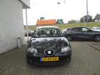 Seat Cordoba 1.4-16V Stylance, Auto's, Voorwielaandrijving, Gebruikt, Zwart, Origineel Nederlands