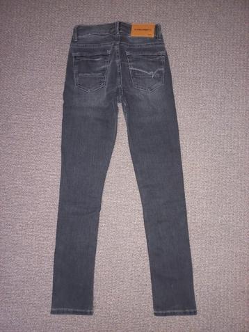 3 super mooie raizzed en vingino jeans beschikbaar voor biedingen