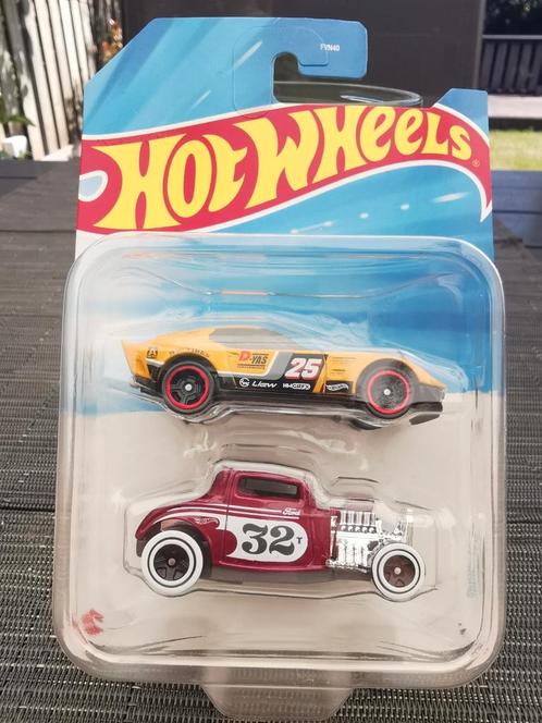 HotWheels 2-pack met '32 Ford, Hobby en Vrije tijd, Modelauto's | Overige schalen, Zo goed als nieuw, Ophalen of Verzenden