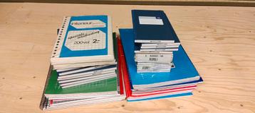 Grote partij schriften en notitieboekjes – 52 stuks nieuw beschikbaar voor biedingen