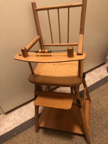 vintage poppenkinderstoel beschikbaar voor biedingen