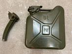 Vintage 5 ltr groene oude militaire jerrycan, Ophalen of Verzenden, Gebruikt