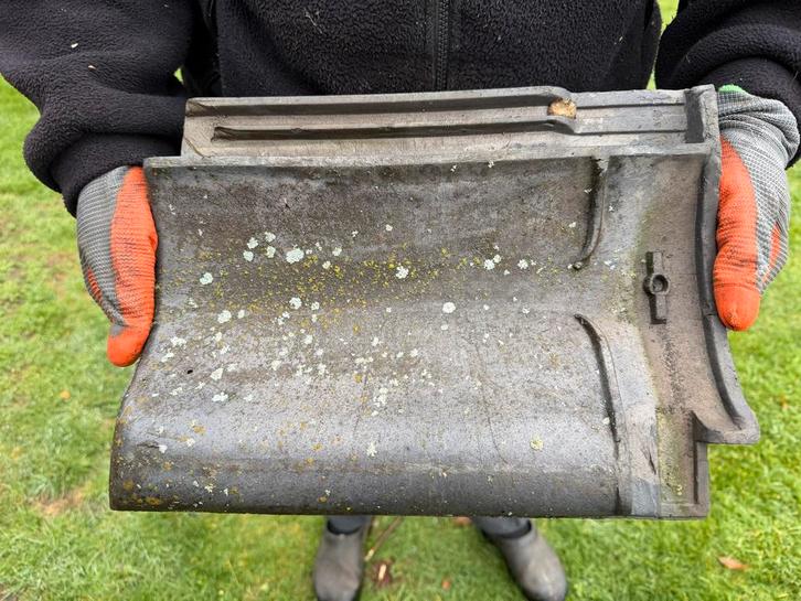 Gebruikte Dakpannen + Nokvorsten, Doe-het-zelf en Verbouw, Dakpannen en Dakbedekking, Gebruikt, Dakpannen, Steen of Klei, Grijs