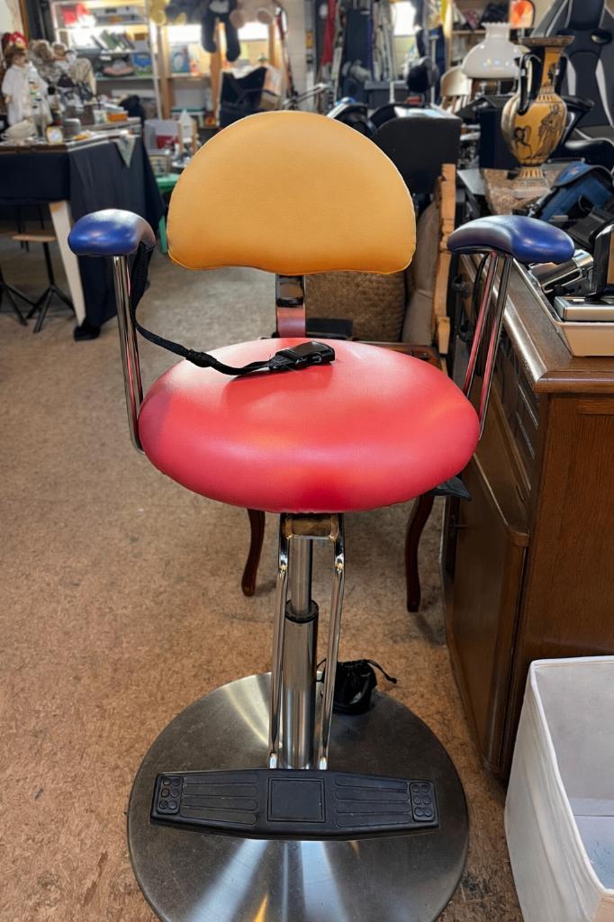 Vintage kappersstoel / barber chair hydraulisch verstelbaar, Huis en Inrichting, Stoelen, Gebruikt, Eén, Overige kleuren, Ophalen of Verzenden