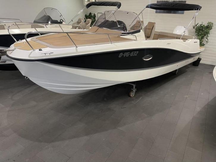 Quicksilver 755 Sundeck zeer compleet incl. Mercury 300 V8, Watersport en Boten, Vis- en Consoleboten, Zo goed als nieuw, 70 pk of meer