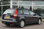 Hyundai I30 CW 1.6i Style LEDER TREKHAAK CLIMA LM VELGEN APK, Auto's, Gebruikt, 4 cilinders, Zwart, Handgeschakeld