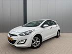 Hyundai i30 1.4i | Boekjes | Airco | Nieuwe APK | LM Velgen!, Auto's, Hyundai, Voorwielaandrijving, 1160 kg, Stof, 4 cilinders