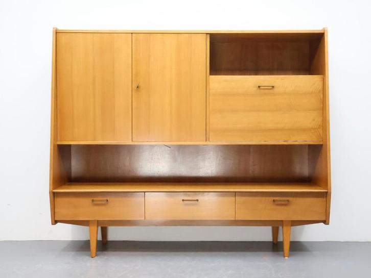 Vintage wandmeubel | Noten | Messing, Huis en Inrichting, Kasten | Wandmeubels, Gebruikt, 100 tot 150 cm, Minder dan 150 cm, 25 tot 50 cm