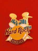 Hard Rock Cafe : HONOLULU , Emaille Drumstel Speld, Verzamelen, Speldjes, Pins en Buttons, Verzenden, Zo goed als nieuw, Merk