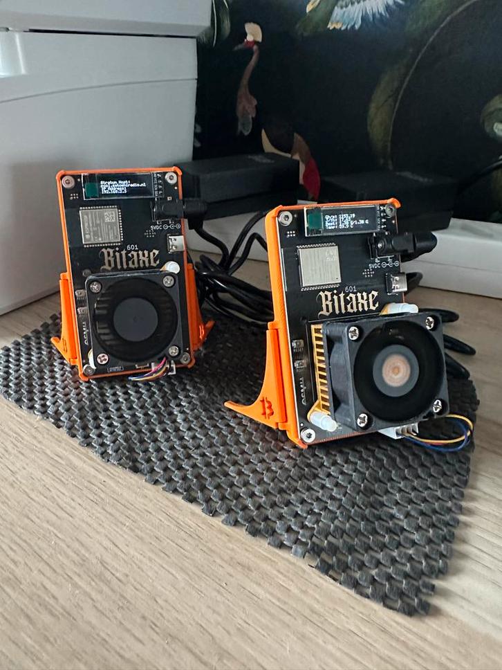 1x Bitaxe Gamma Bitcoin Miner - Nieuwstaat!, Computers en Software, Barebones, Zo goed als nieuw, Ophalen of Verzenden