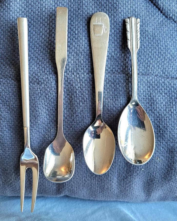 Klein bestek Gero koffiekopje, 850 Scala e.a., Verzamelen, Porselein, Kristal en Bestek, Zo goed als nieuw, Bestek, Metaal, Ophalen of Verzenden