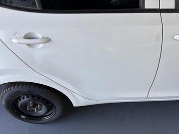 Rechts achterdeur UD White 4-deurs Kia Picanto2022 beschikbaar voor biedingen