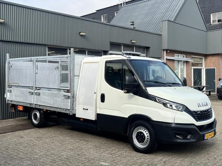 Iveco Daily 35S14N Automaat met Laadklep Luchtvering Airco C, Auto's, Bestelauto's, Bedrijf, Te koop, Airconditioning, Centrale vergrendeling