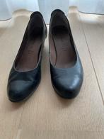 Zwarte damesschoenen met hakje, Kleding | Dames, Schoenen, Ophalen of Verzenden, Gedragen, Zwart, Schoenen met lage hakken