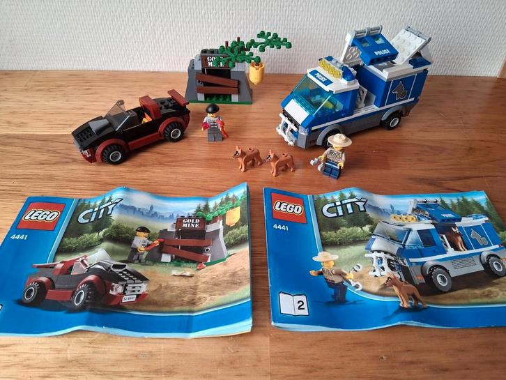 Lego city politie hondenwagen en boevenauto 4441 compleet, Kinderen en Baby's, Speelgoed | Duplo en Lego, Zo goed als nieuw, Ophalen of Verzenden