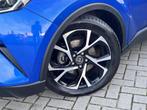 Toyota C-HR 1.8 Hybrid Bi-Tone | Navigatie | Stoelverwarming, Stof, Euro 6, 4 cilinders, Blauw