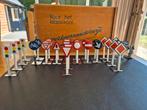 Originele doos verkeersborden. Gebruikt in het onderwijs., Verzamelen, Poppetjes en Figuurtjes, Ophalen of Verzenden, Gebruikt