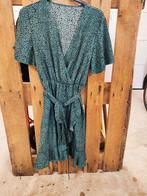 Groene jurk met stippen - Maat S, Maat 38/40 (M), Ophalen of Verzenden, Gedragen, Boven de knie