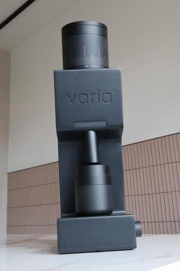 Varia VS6 koffiemolen + extra set conische maalschijven beschikbaar voor biedingen