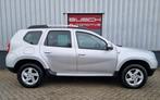 Dacia Duster 1.6 Lauréate 2wd | VAN 2e EIGENAAR | TREKHAAK, Stof, Gebruikt, 4 cilinders, Duster
