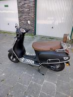 Nette scooter (senzo rivalux special), Ophalen of Verzenden, Zo goed als nieuw, Benzine