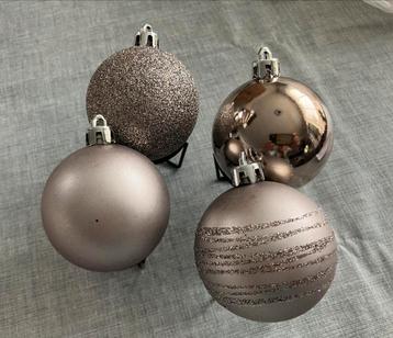 Veel kerstballen grijs/bruin 6cm kunststof beschikbaar voor biedingen