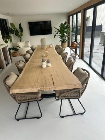 Zeer grote eiken tafelbladen 4mx90cmx8cm beschikbaar voor biedingen