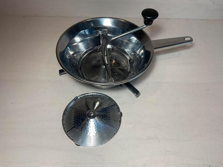 Grote RVS Moulinex roerzeef passeerzeef compleet twee messen, Huis en Inrichting, Keuken | Keukenbenodigdheden, Gebruikt, Ophalen of Verzenden