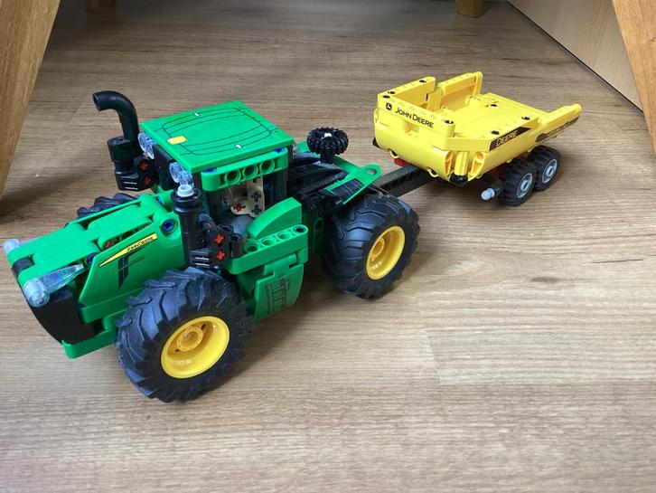 Lego Technic 42136 John Deere Tractor, Kinderen en Baby's, Speelgoed | Duplo en Lego, Zo goed als nieuw, Lego, Complete set, Ophalen of Verzenden