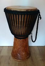 Djembe met Houtsnijwerk, Muziek en Instrumenten, Percussie, Ophalen of Verzenden, Gebruikt, Trommel