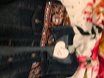 Dames jeans jack maat L/XL beschikbaar voor biedingen