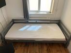 Eenpersoons houten bed 90x200, Huis en Inrichting, Slaapkamer | Bedden, 90 cm, Eenpersoons, Ophalen of Verzenden, Zo goed als nieuw