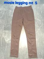 Mooie leggings ,
1x mt S, iets glanzend stof enkele keren, Ophalen of Verzenden, Zo goed als nieuw, Lang