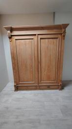 Antieke Grenen kledingkast met veel ruimte, Ophalen of Verzenden
