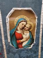 Antiek schilderij Maria kindje Jezus op " wandkleed " Miekje, Ophalen of Verzenden