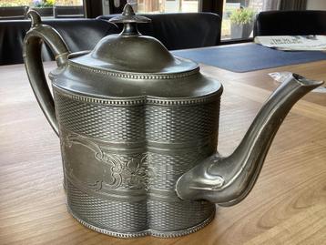 Theepot Engels beschikbaar voor biedingen