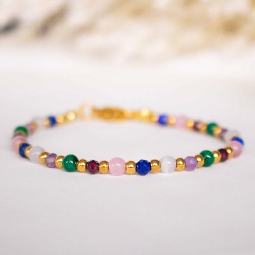 Armband met lapis lazuli, amethist, malachiet en granaat, Sieraden, Tassen en Uiterlijk, Armbanden, Nieuw, Staal, Goud, Met bedels of kralen