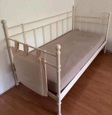 Ikea Tromsnes bed - afbeelding 4