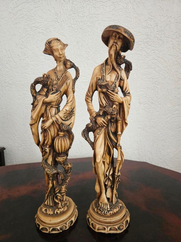 Te koop: prachtig vintage Chinese beelden (set) van ivorine!, Antiek en Kunst, Kunst | Beelden en Houtsnijwerken, Ophalen